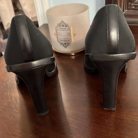 Authentic Gucci - Picture 5 of 12